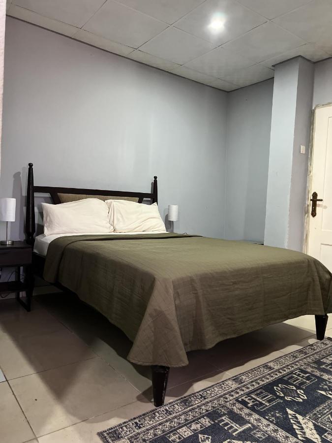 Sky Inn Hotel ฟรีทาวน์ ภายนอก รูปภาพ